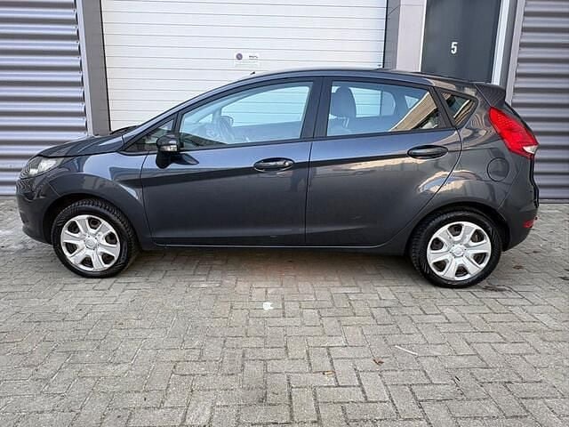 Occasion Ford Fiesta Limited 60 PK (44 kW) 2009 Grijs (metallic) Hatchback