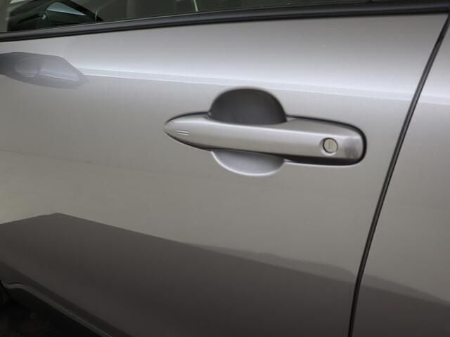 Nieuw Toyota Corolla Cross 197 PK (144 kW) 2026 Grijs SUV