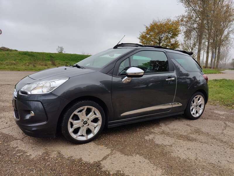Grijs Gebruikt 2014 Citroën DS3 Sport Chic Hatchback | € 8.500 (Iets duurder) - Afbeelding 1/4