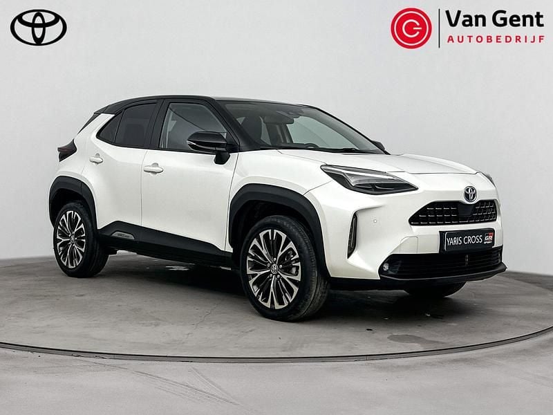 Wit Occasion 2025 Toyota Yaris Cross Executive SUV | € 28.999 (Goede deal) - Afbeelding 1/4