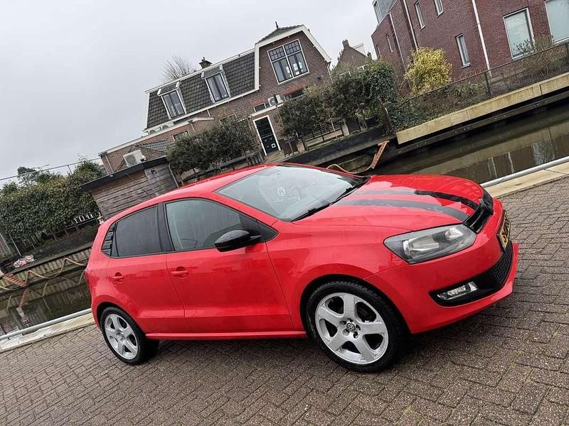Occasion VW Polo Highline 90 PK (66 kW) 2012 Rood Hatchback