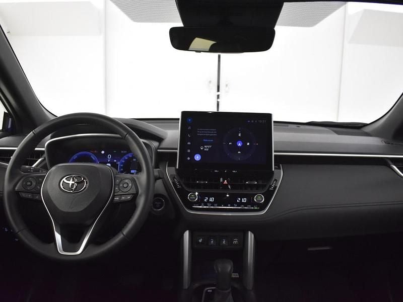 Occasion Toyota Corolla Cross Limited 140 PK (102 kW) 2024 Blauw, metallic lak SUV