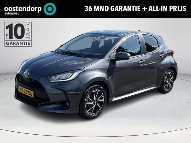 Grijs Gebruikt 2024 Toyota Yaris Hatchback | € 24.900 (Eerlijke prijs) - Afbeelding 1/4