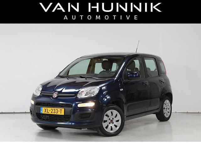 Blauw Gebruikt 2019 Fiat Panda Pop Star Hatchback | € 13.450 (Duur) - Afbeelding 1/4