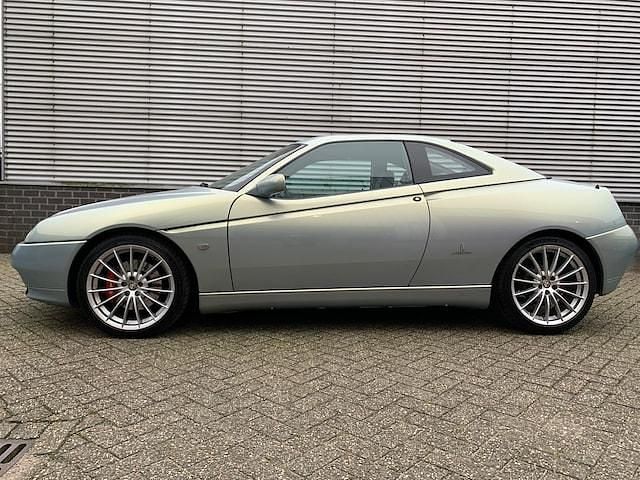 Occasion Alfa Romeo GTV 2001 Blauw (parellak) Coupé