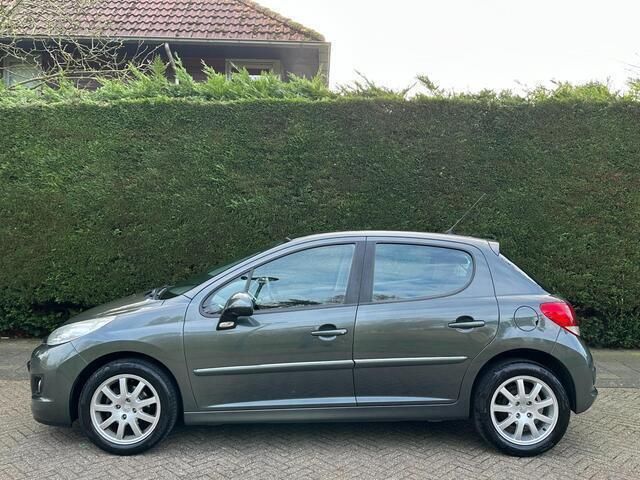 Occasion Peugeot 207 95 PK (69 kW) 2011 Grijs Hatchback