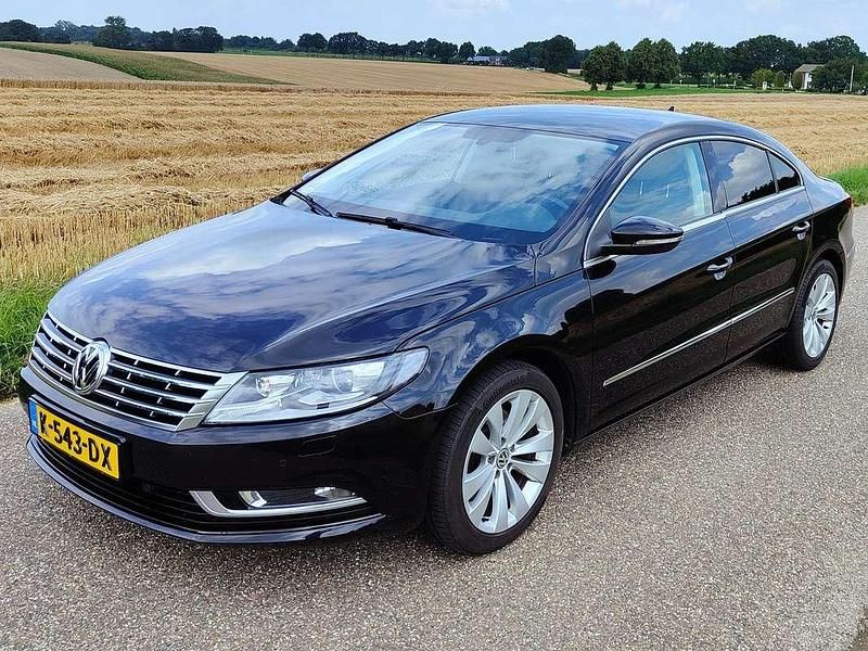 Zwart Gebruikt 2015 VW CC Sedan | € 10.500 (Eerlijke prijs) - Afbeelding 1/4