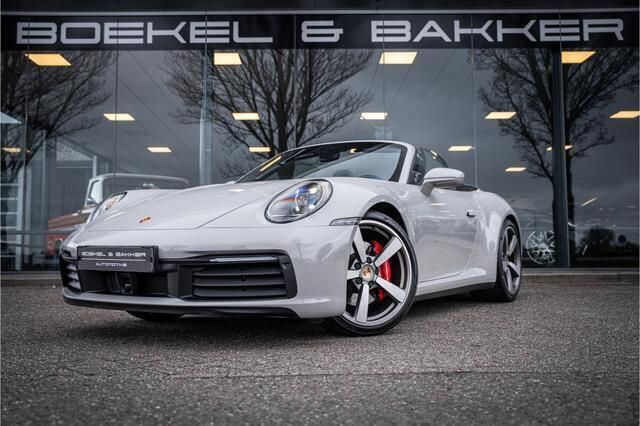 Grijs, metallic lak Gebruikt 2020 Porsche 911 Carrera 4S Cabriolet Cabriolet | € 146.992 (Eerlijke prijs) - Afbeelding 1/4