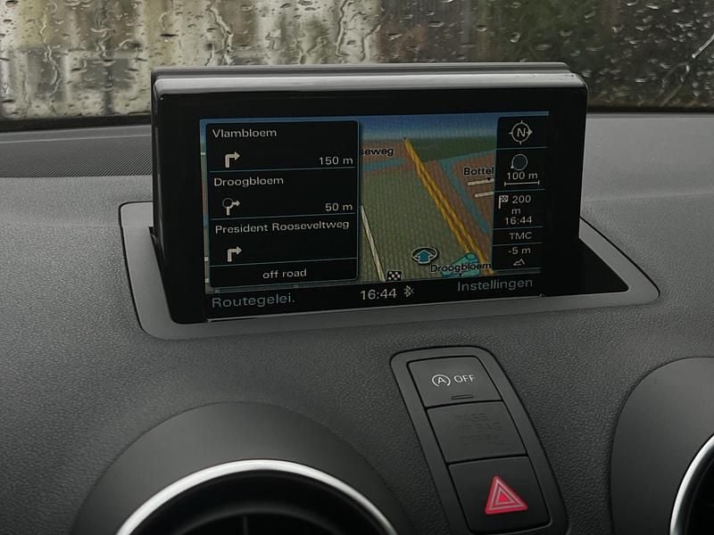 Occasion Audi A1 Sportback S-Line 97 PK (71 kW) 2018 Zwart (metallic) Hatchback