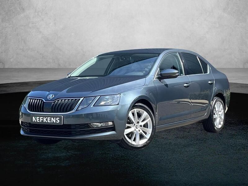 Grijs Gebruikt 2020 Skoda Octavia Business Line Hatchback | € 18.720 (Eerlijke prijs) - Afbeelding 1/3