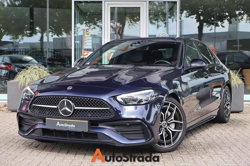 Blauw Gebruikt 2021 Mercedes C200 AMG line Sedan | € 37.900 (Eerlijke prijs) - Afbeelding 1/4