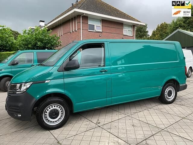 Groen Gebruikt 2020 VW T6.1 Comfortline Van | € 11.000 (Super prijs) - Afbeelding 1/4