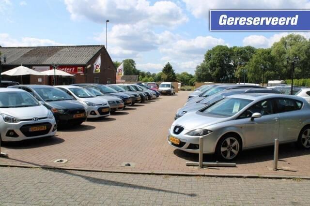 Zwart Gebruikt 2006 Seat Leon Sport Hatchback | € 4.350 (Eerlijke prijs) - Afbeelding 1/2
