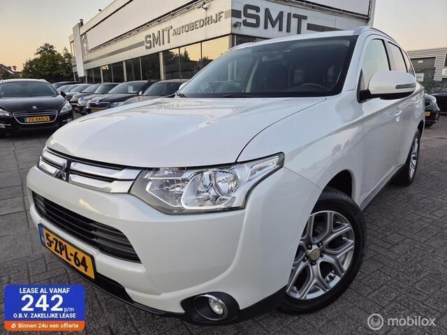 Wit Gebruikt 2015 Mitsubishi Outlander Edition SUV | € 14.950 (Iets duurder) - Afbeelding 1/4