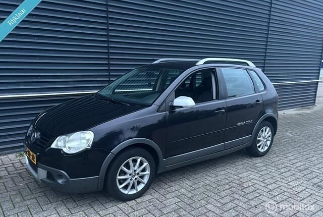 Zwart Gebruikt 2007 VW Polo Cross Hatchback | € 5.249 (Eerlijke prijs) - Afbeelding 1/4
