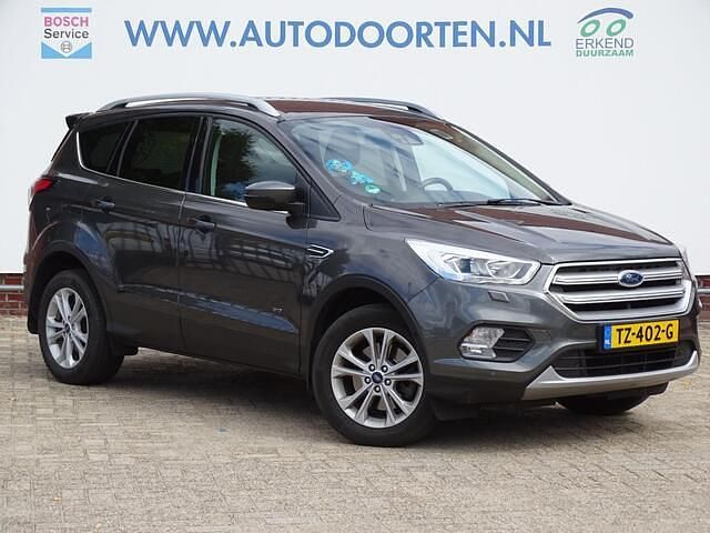 Grijs Gebruikt 2018 Ford Kuga Titanium SUV | € 18.950 (Eerlijke prijs) - Afbeelding 1/4