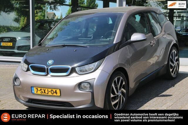 Grijs, metallic lak Gebruikt 2013 BMW i3 Basis Hatchback | € 8.295 (Eerlijke prijs) - Afbeelding 1/4