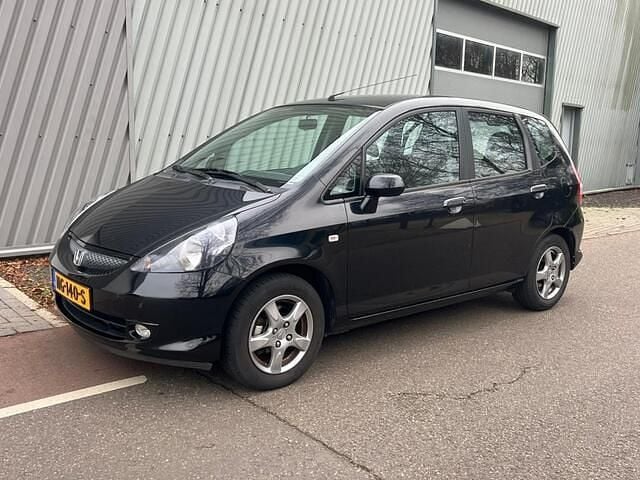 Zwart Gebruikt 2008 Honda Jazz S Hatchback | € 2.450 (Goede deal) - Afbeelding 1/4