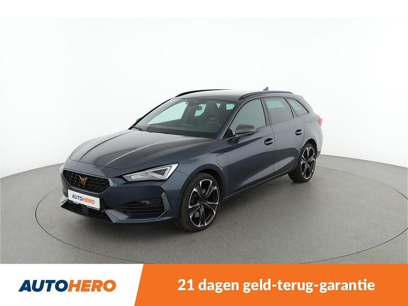 Grijs Gebruikt 2021 Cupra Leon VZ Stationwagen | € 22.749 (Goede deal) - Afbeelding 1/4