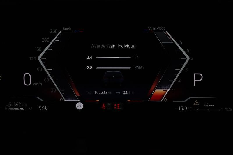 Occasion BMW 330e Comfort Edition 184 PK (135 kW) 2023 Blauw Stationwagen