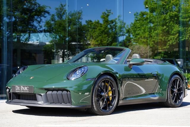 Groen Nieuw 2025 Porsche 911 Carrera GTS Cabriolet | € 299.888 (Eerlijke prijs) - Afbeelding 1/4