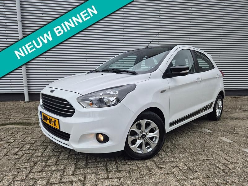 Wit Gebruikt 2018 Ford Ka Trend Hatchback | € 8.888 (Eerlijke prijs) - Afbeelding 1/4