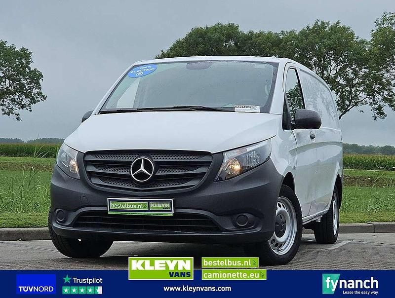 N.v.t. Gebruikt 2020 Mercedes e-Vito MPV | € 10.950 - Afbeelding 1/3