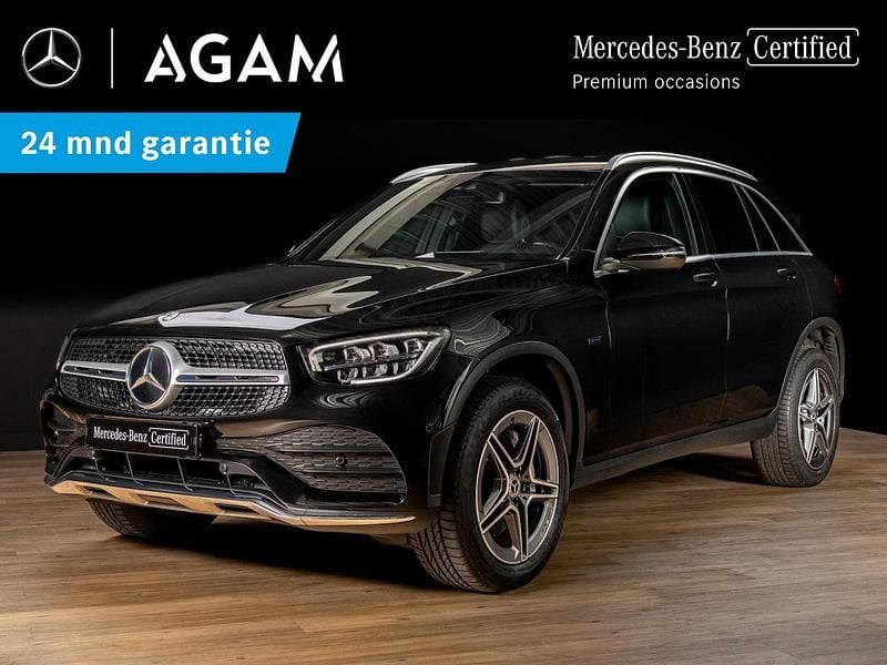 Zwart Gebruikt 2021 Mercedes GLC300e AMG line SUV | € 43.950 (Eerlijke prijs) - Afbeelding 1/4