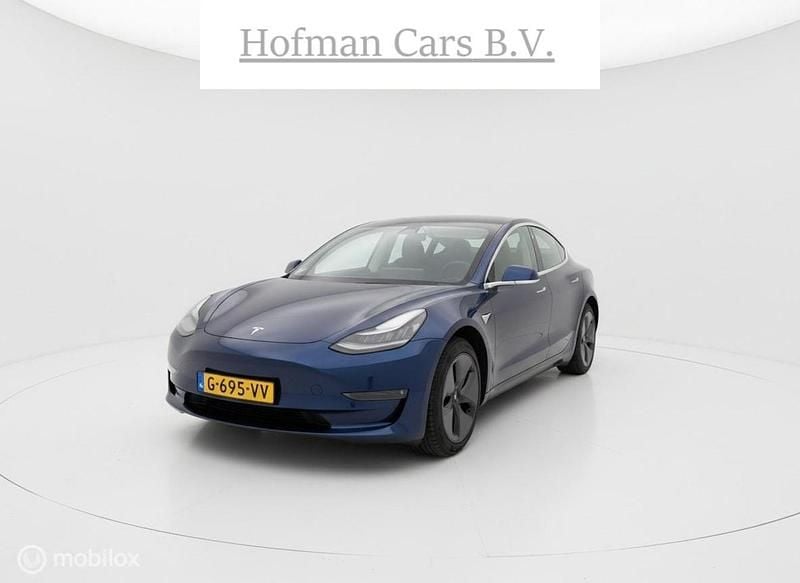 Blauw (metallic) Occasion 2020 Tesla Model 3 Sedan | € 24.400 (Goede deal) - Afbeelding 1/4