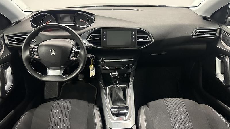 Occasion Peugeot 308 Premium 131 PK (96 kW) 2020 Blauw Hatchback