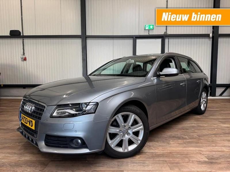 Grijs Gebruikt 2011 Audi A4 Proline Stationwagen | € 5.990 (Super prijs) - Afbeelding 1/4