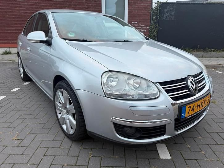 Gebruikt 2009 VW Jetta Trendline | € 4.250 (Eerlijke prijs) - Afbeelding 1/4