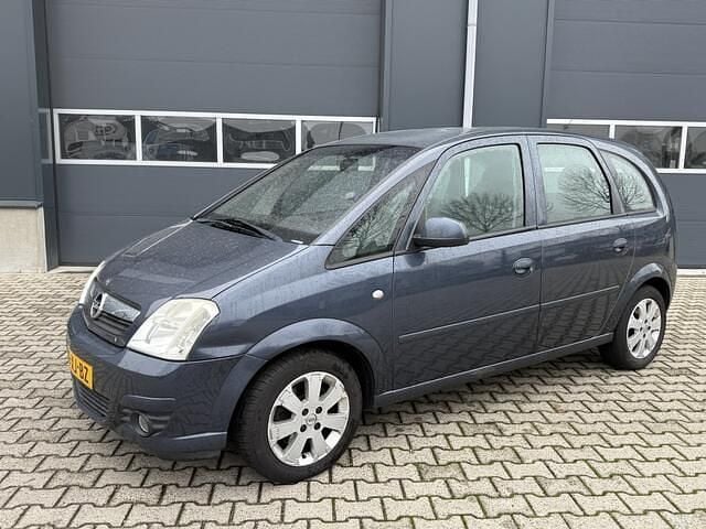 Grijs (metallic) Occasion 2007 Opel Meriva MPV | € 995 (Goede deal) - Afbeelding 1/4