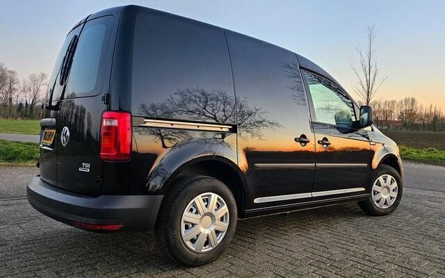Occasion VW Caddy 84 PK (61 kW) 2015 Zwart MPV