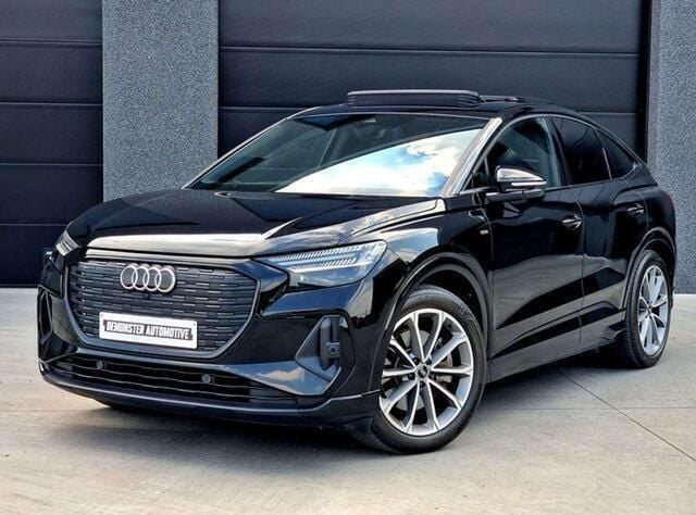 Zwart Gebruikt 2022 Audi Q4 Sportback e-tron S-Line SUV | € 49.990 (Iets duurder) - Afbeelding 1/4