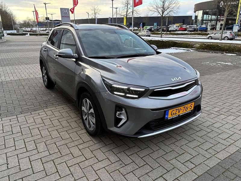 Occasion Kia Stonic 101 PK (74 kW) 2025 Grijs (metallic) SUV