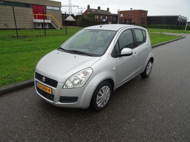 Grijs Gebruikt 2011 Suzuki Splash Comfort Hatchback | € 2.995 (Eerlijke prijs) - Afbeelding 1/4