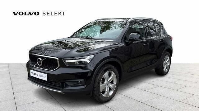 Zwart Gebruikt 2021 Volvo XC40 Momentum SUV | € 23.899 (Super prijs) - Afbeelding 1/4