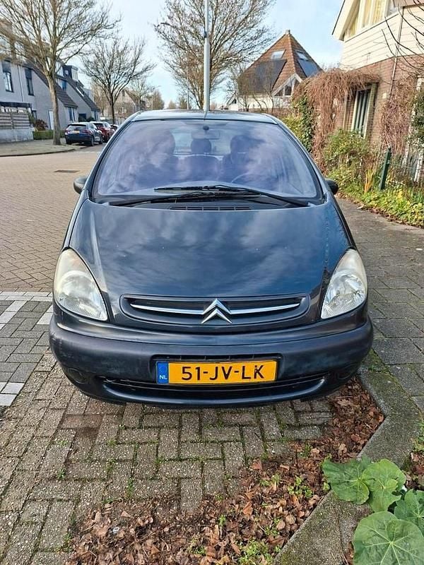 Gebruikt 2002 Citroën Xsara Picasso MPV | € 900 (Eerlijke prijs) - Afbeelding 1/4