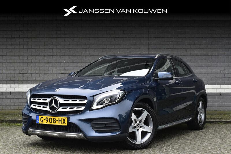 Blauw Gebruikt 2019 Mercedes GLA180 Business SUV | € 25.395 (Iets duurder) - Afbeelding 1/4