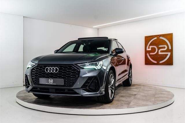Grijs, metallic lak Gebruikt 2021 Audi Q3 Sportback S-Line SUV | € 38.940 (Eerlijke prijs) - Afbeelding 1/4