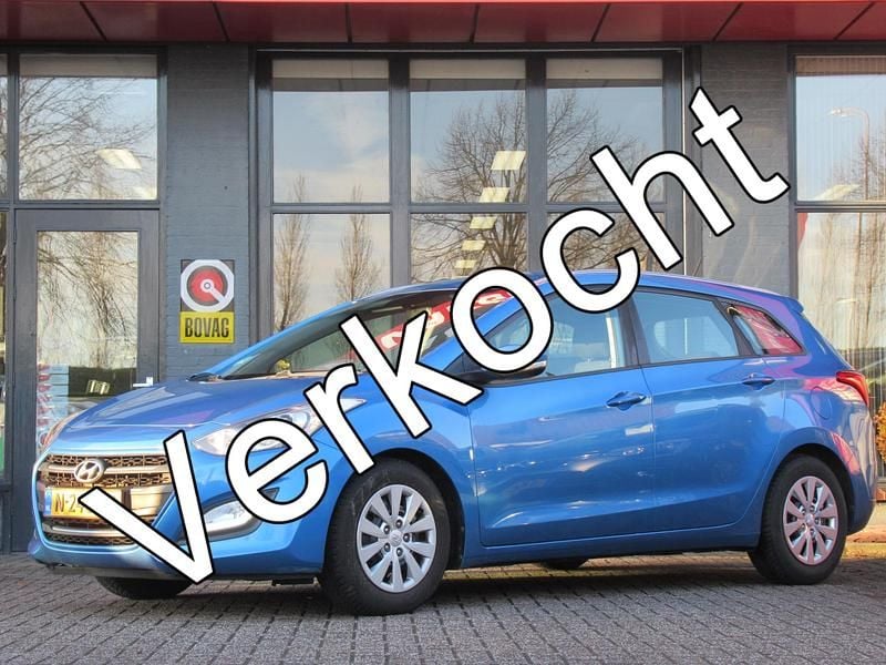 Blauw Occasion 2021 Hyundai i30 Stationwagen | € 6.900 - Afbeelding 1/4