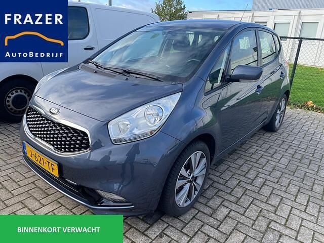 Grijs Gebruikt 2015 Kia Venga FIFA World Cup Edition Hatchback | € 11.485 (Eerlijke prijs) - Afbeelding 1/4