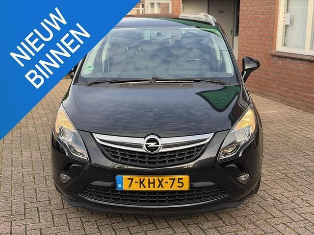 Zwart Gebruikt 2013 Opel Zafira Tourer Design Edition MPV | € 4.999 (Eerlijke prijs) - Afbeelding 1/4