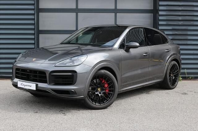 Grijs Occasion 2021 Porsche Cayenne Coupe GTS Coupé | € 182.900 - Afbeelding 1/4