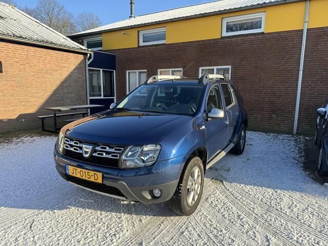 Blauw, metallic lak Gebruikt 2016 Dacia Duster Lauréate SUV | € 8.995 (Goede deal) - Afbeelding 1/4