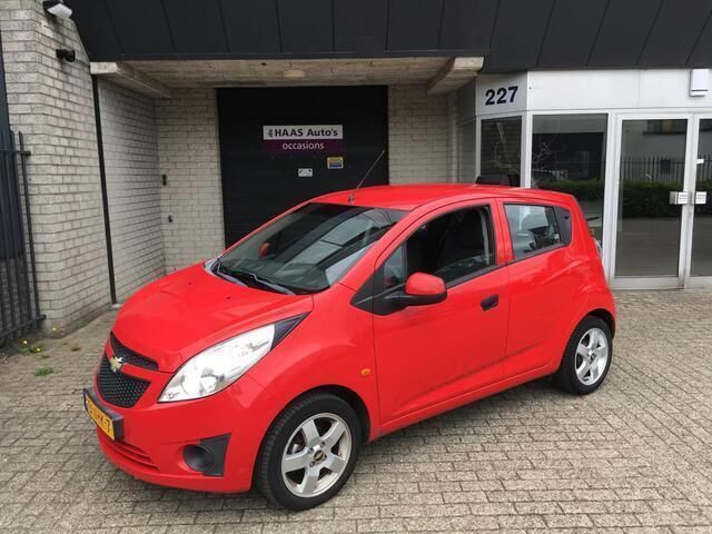 Rood Gebruikt 2010 Chevrolet Spark LS Hatchback | € 1.999 (Eerlijke prijs) - Afbeelding 1/4