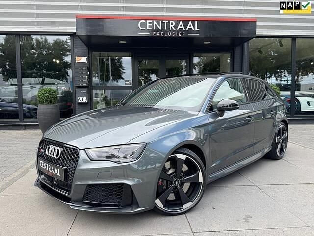 Grijs, metallic lak Gebruikt 2015 Audi RS3 Sportback S-Line Hatchback | € 35.950 - Afbeelding 1/4
