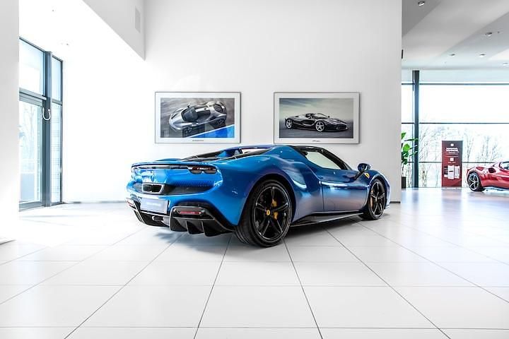 Occasion Ferrari 296 2023 Blauw Cabriolet