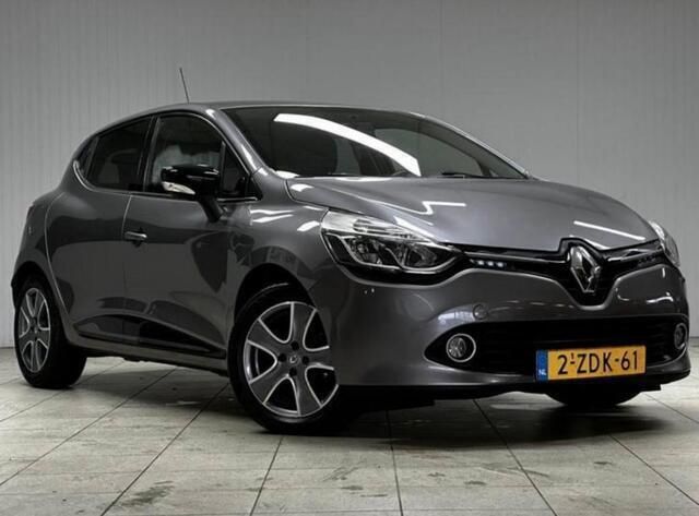 Grijs Gebruikt 2014 Renault Clio IV Night&Day Hatchback | € 4.999 (Duur) - Afbeelding 1/4